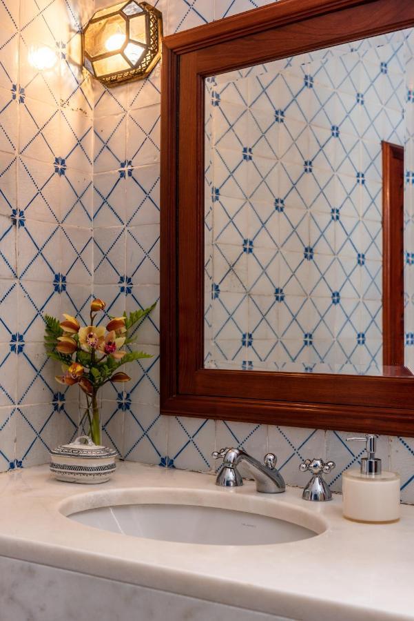 Quinta De Mouraes Casa Dos Rododendros Guest House Lever ภายนอก รูปภาพ