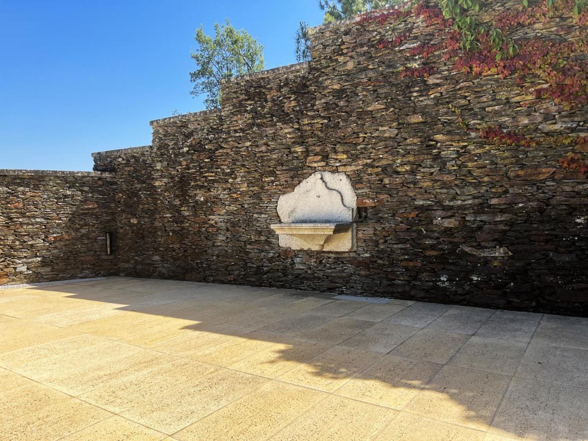 Quinta De Mouraes Casa Dos Rododendros Guest House Lever ภายนอก รูปภาพ