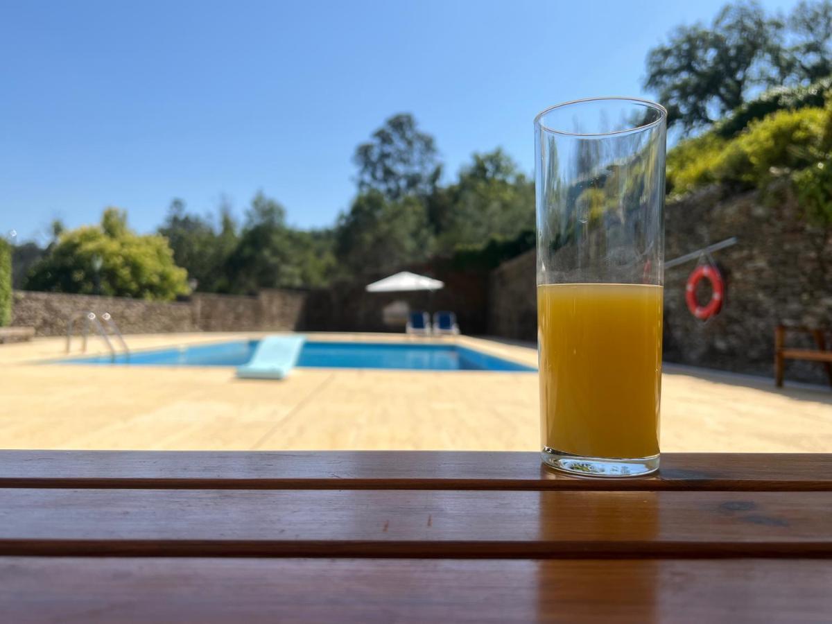 Quinta De Mouraes Casa Dos Rododendros Guest House Lever ภายนอก รูปภาพ