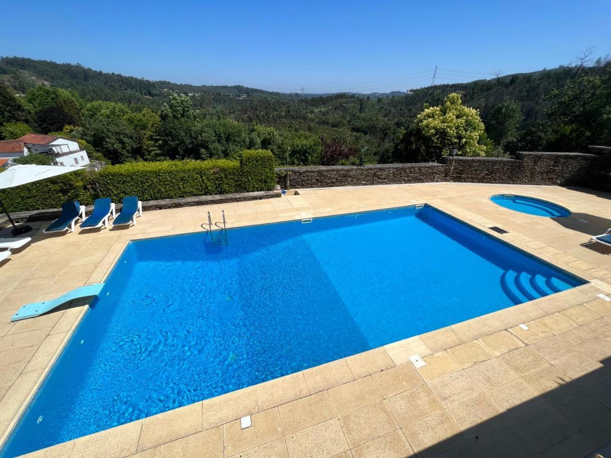 Quinta De Mouraes Casa Dos Rododendros Guest House Lever ภายนอก รูปภาพ