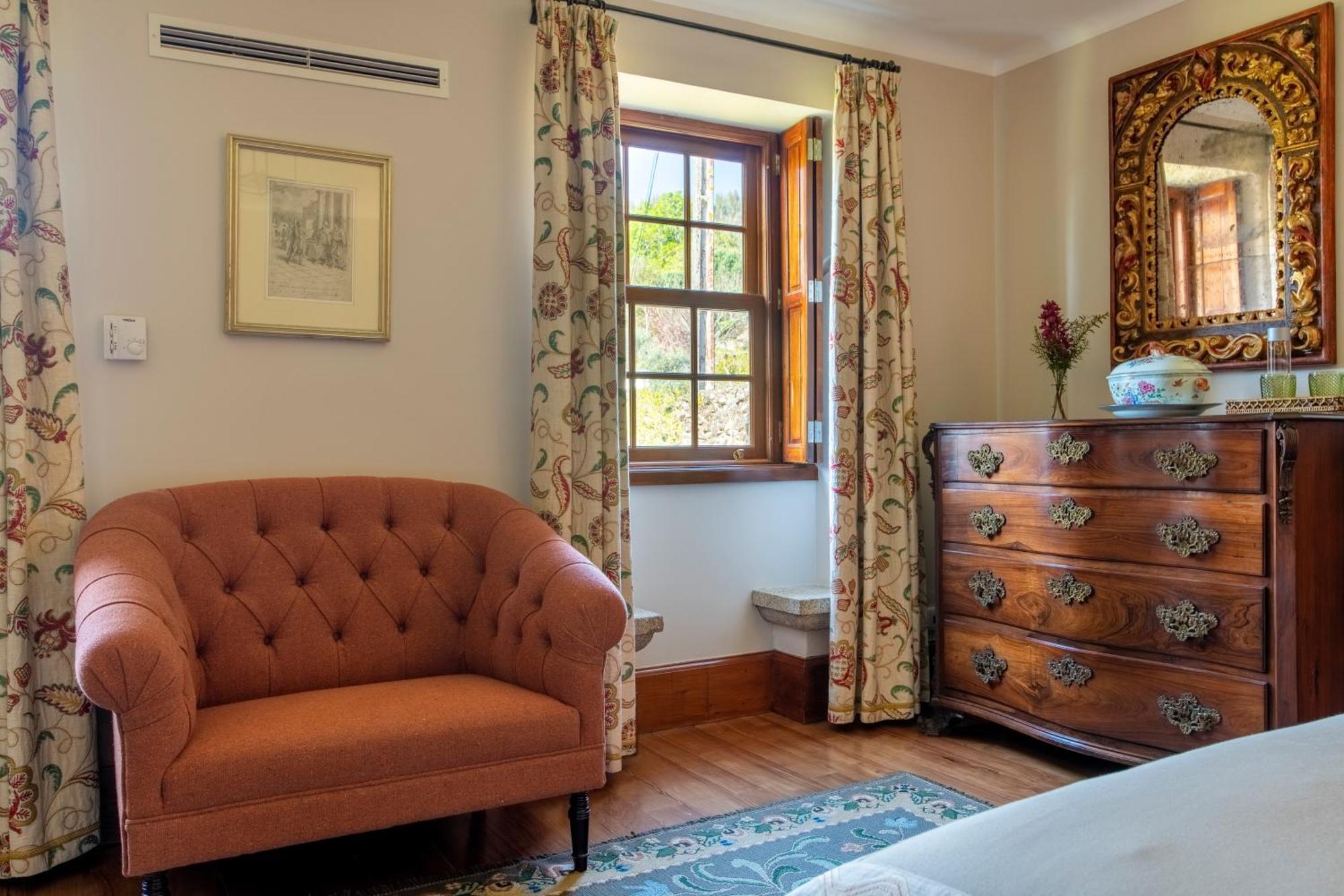 Quinta De Mouraes Casa Dos Rododendros Guest House Lever ภายนอก รูปภาพ